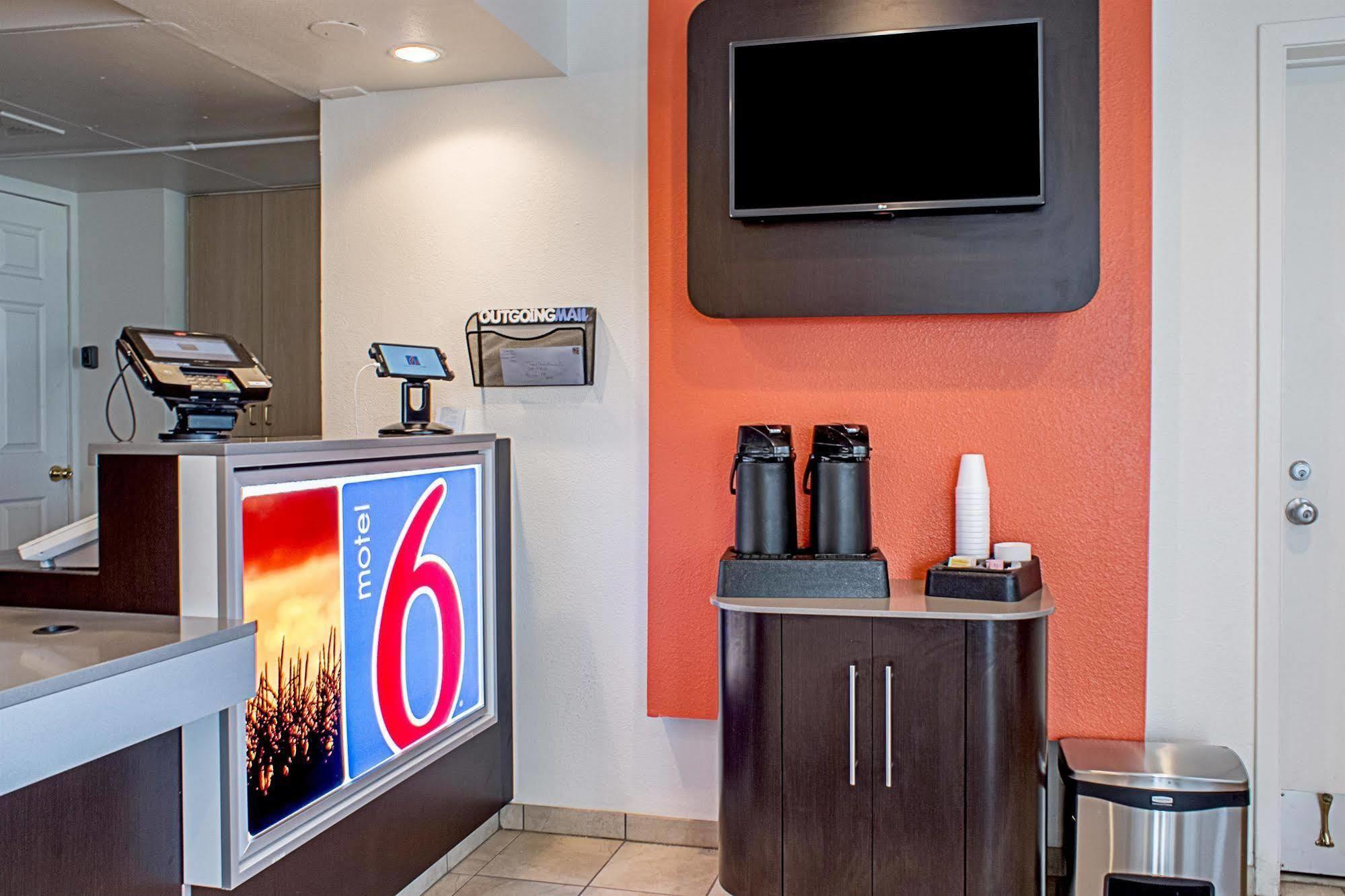 Motel 6-Kalispell, Mt エクステリア 写真