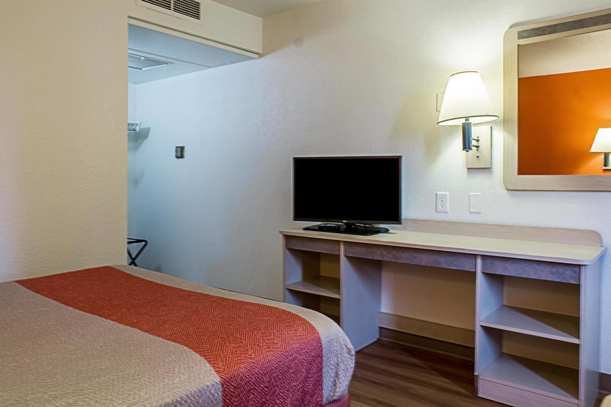 Motel 6-Kalispell, Mt エクステリア 写真