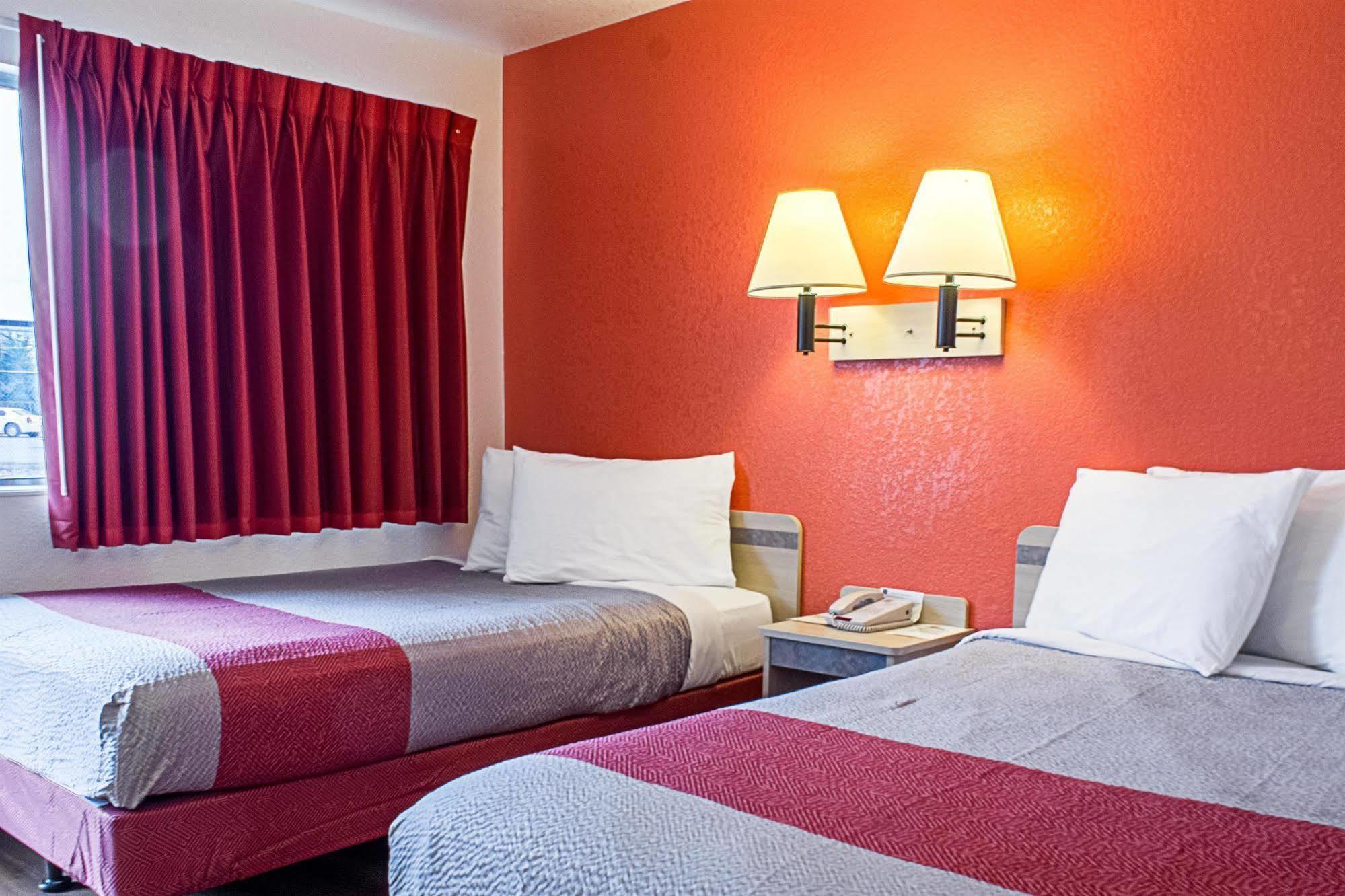 Motel 6-Kalispell, Mt エクステリア 写真