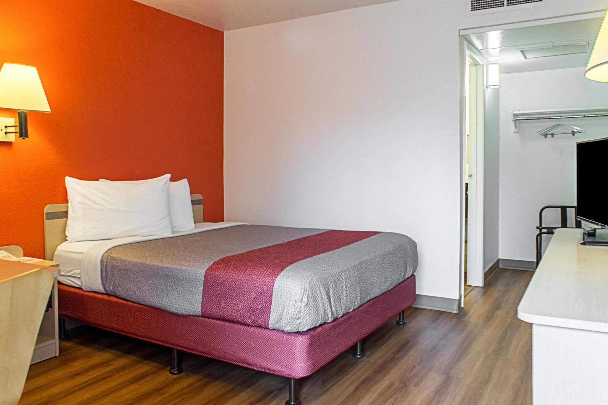 Motel 6-Kalispell, Mt エクステリア 写真