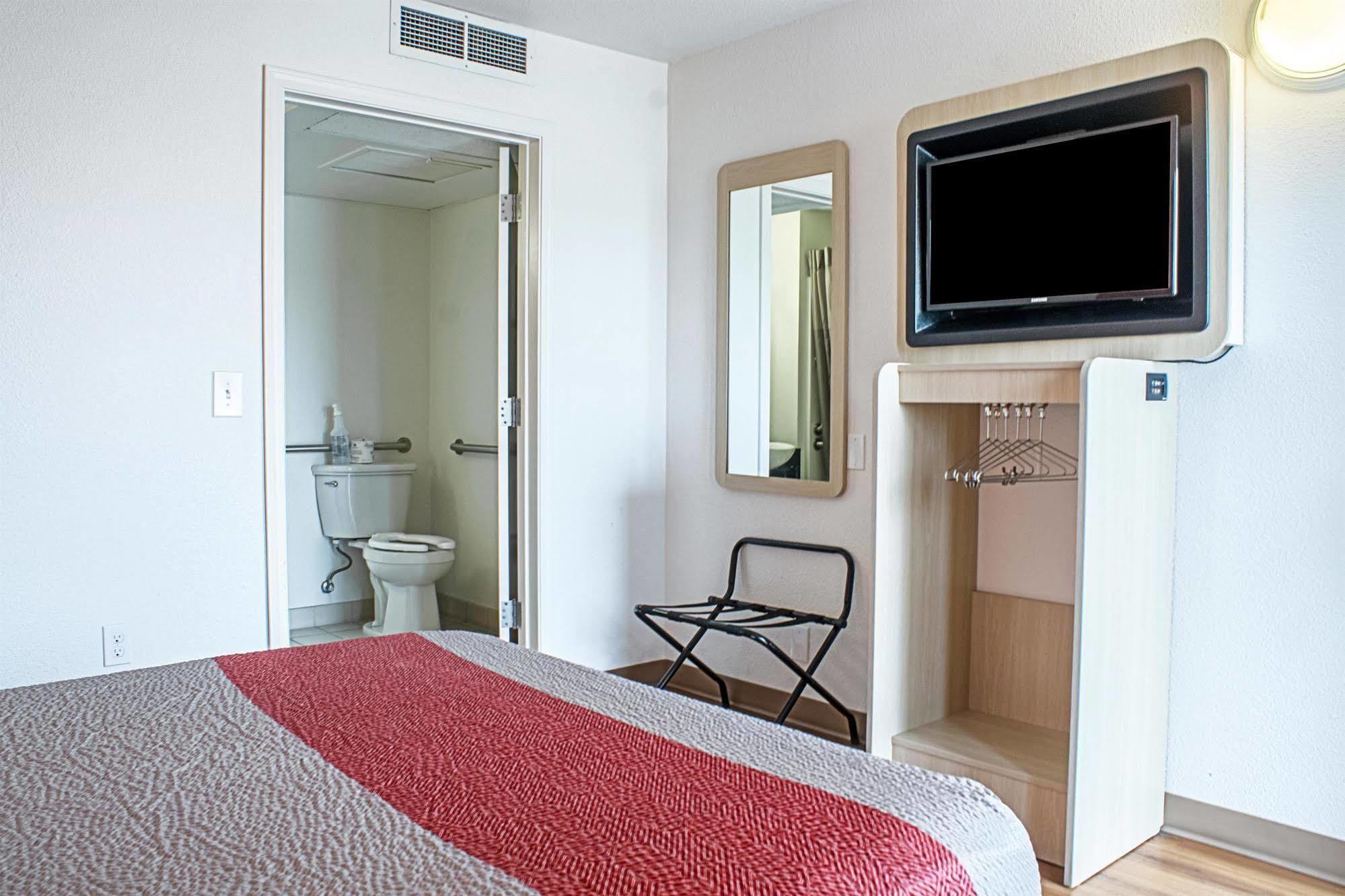 Motel 6-Kalispell, Mt エクステリア 写真
